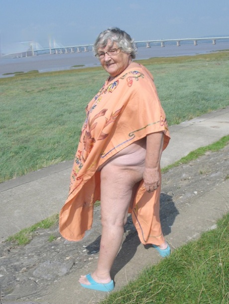 bbw cockold erotic photo