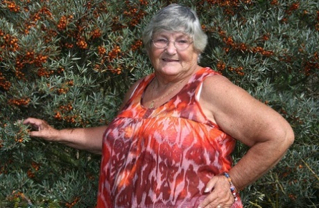 big fat midget free nude pics