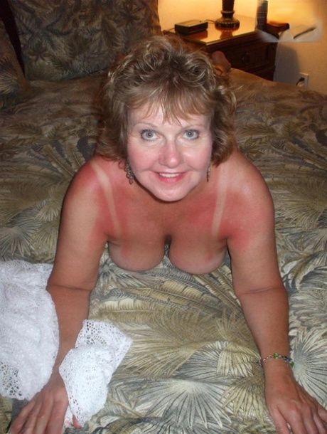 chubby mature cumming for the camera hot sexy archive