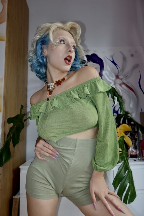 amateur bbw masturbating closeup art nude pics