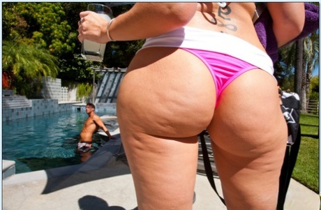 big ass and black kook sexy naked gallery