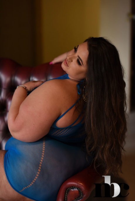 young bbw solo adult pics