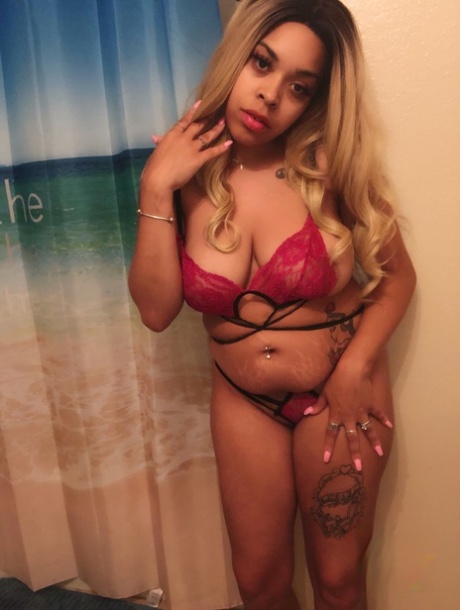 chubby mulatto pussy xxx photos