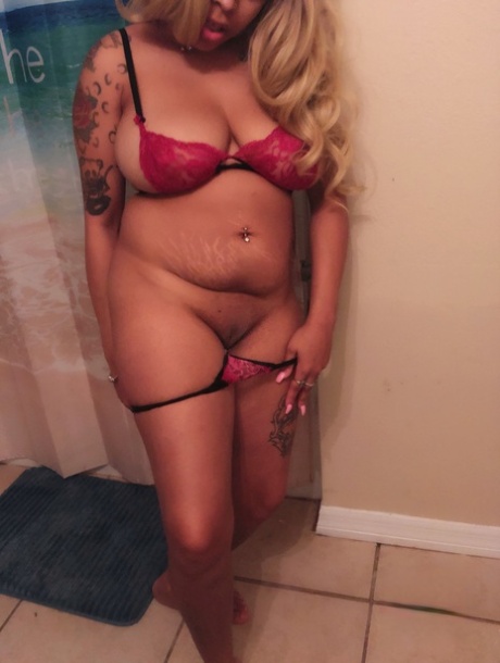 bbw lucianna fart art naked galleries