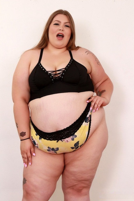 bbw dressed in stockings beautiful xxx pics