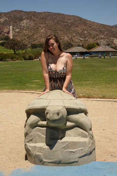 voluptuous ashley adams screwed from behind beautiful nude images