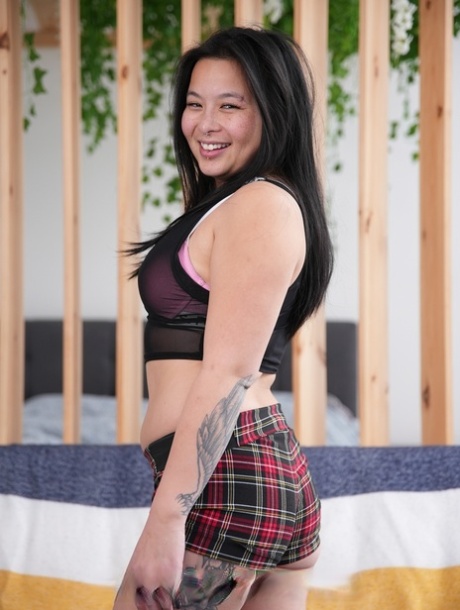 thick japanese teacher hot picture