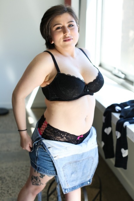 bbw teen lilly hd photo